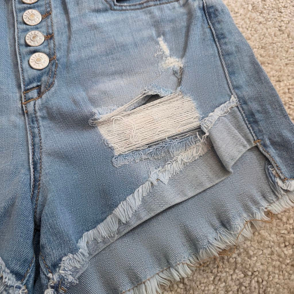 Women's Celebrity Pink Denim Shorts Size 5/27 Blue Distressed - Picture 2 of 8